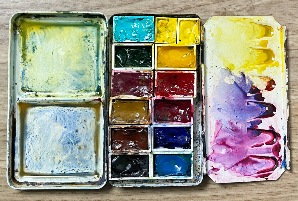 My basic 12 colour palette (used in my Watercolour course) - Liz